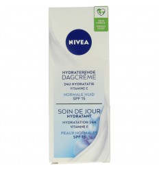 Nivea Essentials hydraterende dagcreme norm/gem SPF15 50 ml