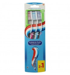 Aquafresh Tandenborstel clean & flex medium 3 stuks