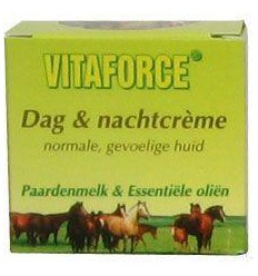 Vitaforce Paardenmelk dag / nachtcreme 50 ml